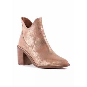 Seychelles Tan Ankle Boots